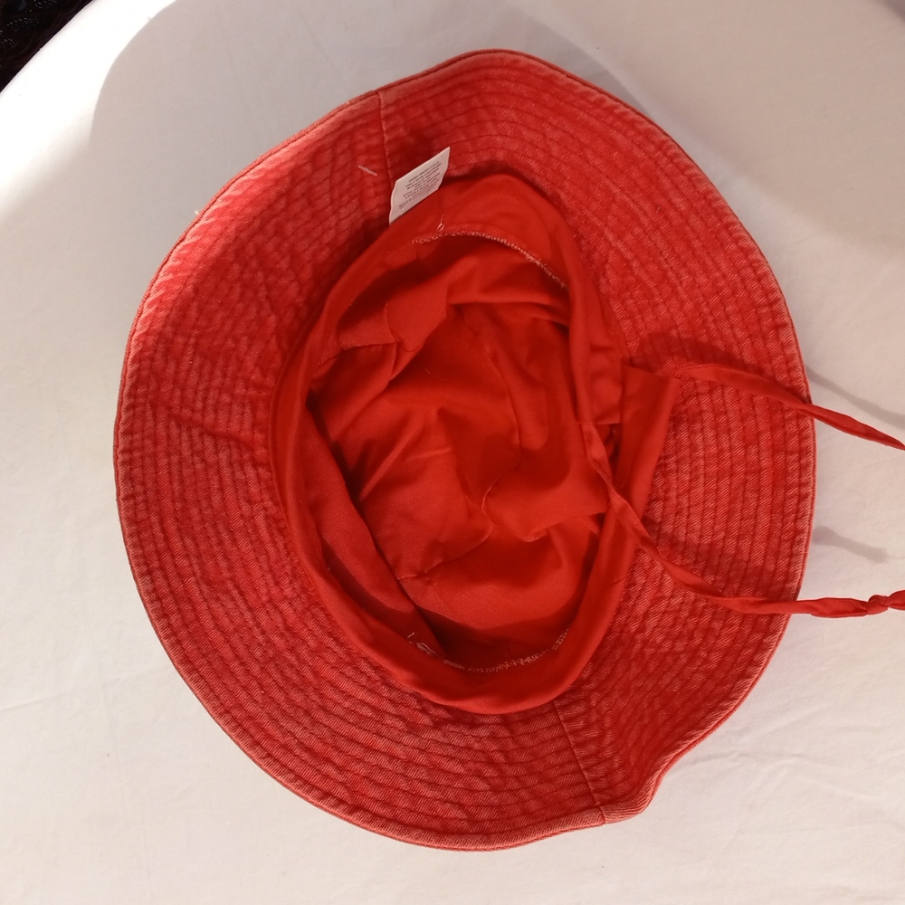 Universal Thread adjustable hat - Picture 3 of 4